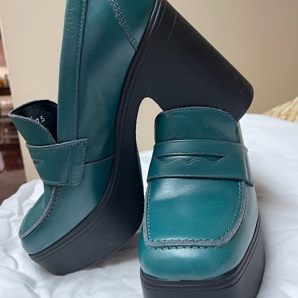 Free People Teal Leather Platform Loafers. Absolutely Stunning. NWOT - Picture 3 of 12